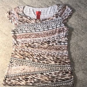 V Christina shirt sz L